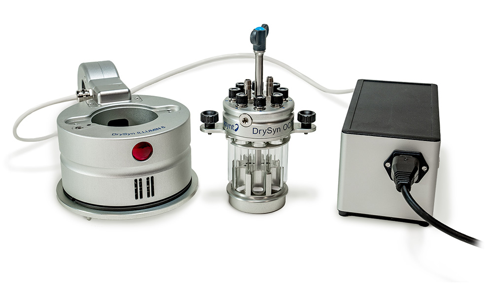 LightSyn Illumin8 parallel photoreactor with easily interchangeable wavelength modules